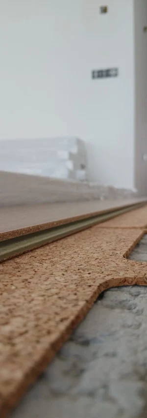 Sous couche liège perforée